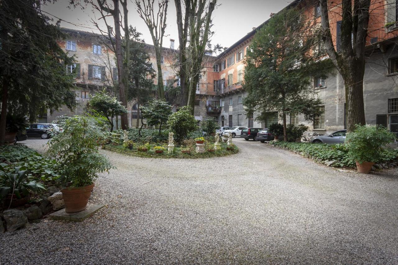 Cavour Suite - Smart Holiday Mantova Exterior photo